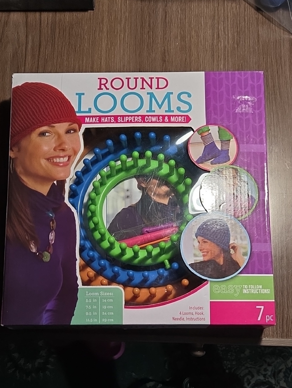 Round Looms Knitting Kit - Multi Color NEW.